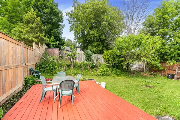 Kitchener, ON N2R 1L7,86 Old Huron CT