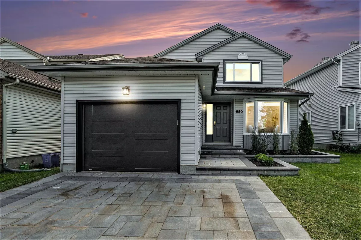Orleans - Cumberland And Area, ON K4A 2R4,680 Mathieu WAY