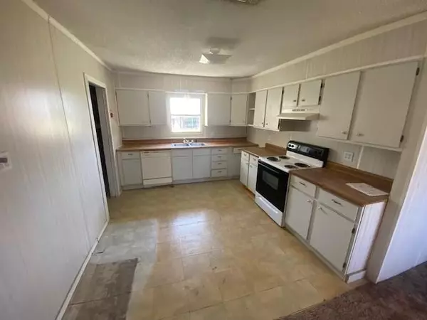 Breckenridge, TX 76424,6692 County Road 304