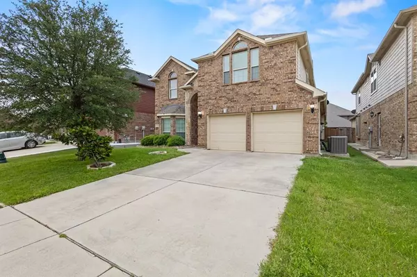 1420 creosote, Fort Worth, TX 76177