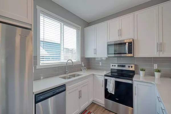Calgary, AB T3P 0V8,171 Livingston AVE Northeast