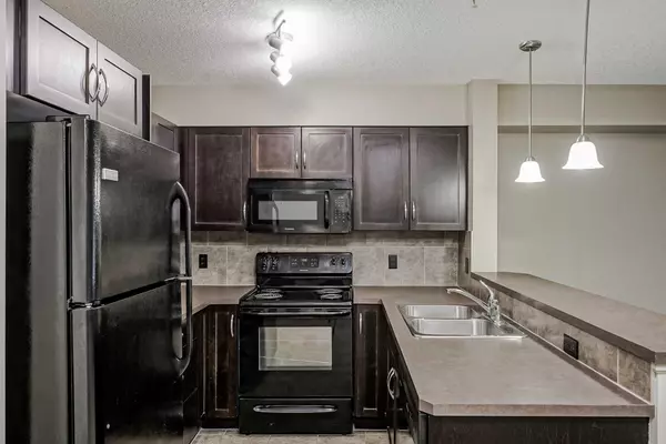 Calgary, AB T2Z0M8,115 Prestwick Villas SE #2119