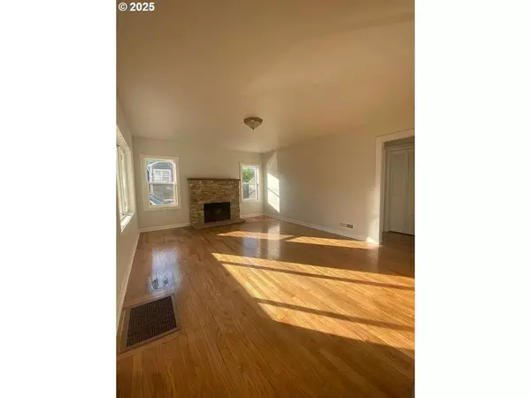 Portland, OR 97266,8821 SE HENDERSON ST