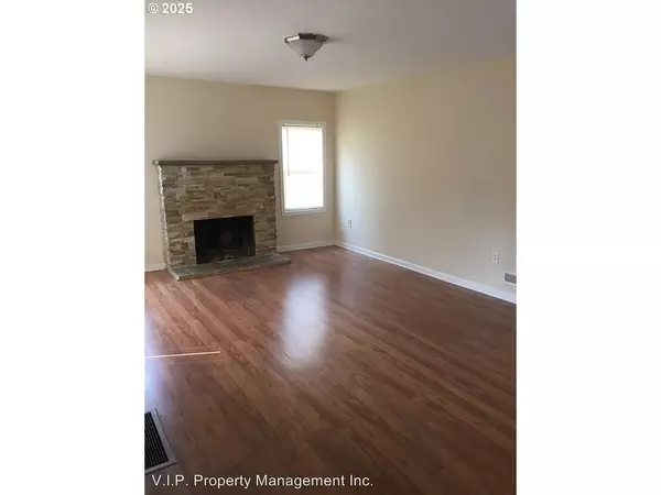 Portland, OR 97266,8821 SE HENDERSON ST