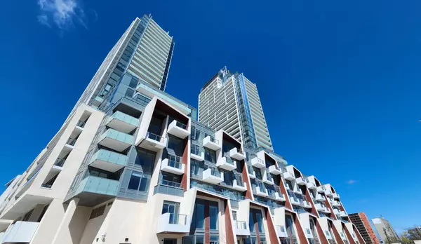 Toronto C14, ON M2M 0C1,7 Golden Lion HTS #N1901