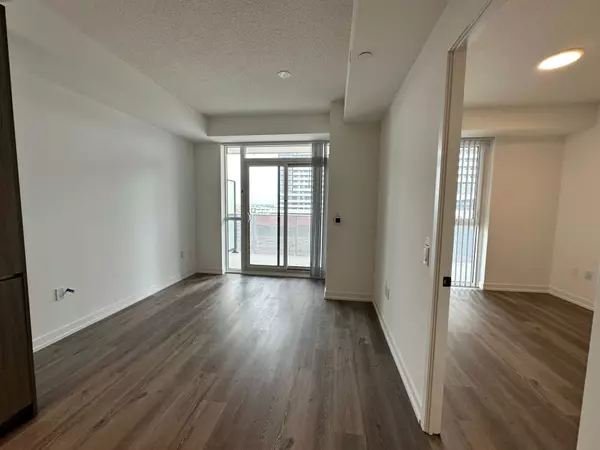28 Interchange WAY #502, Vaughan, ON L4K 5C3