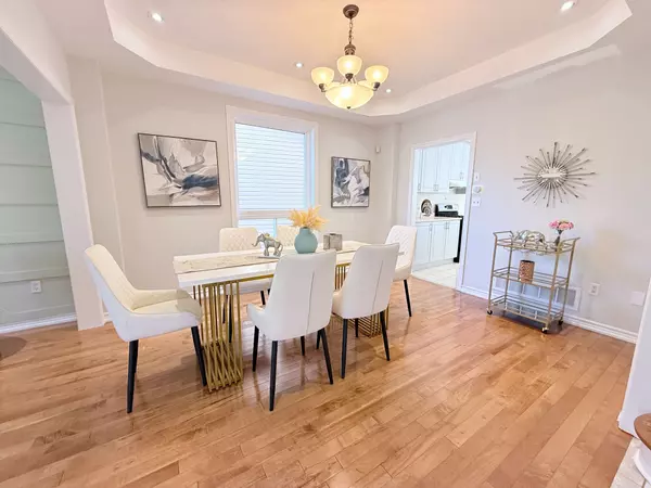 Barrie, ON L4M 7H6,18 The Queensway N/A