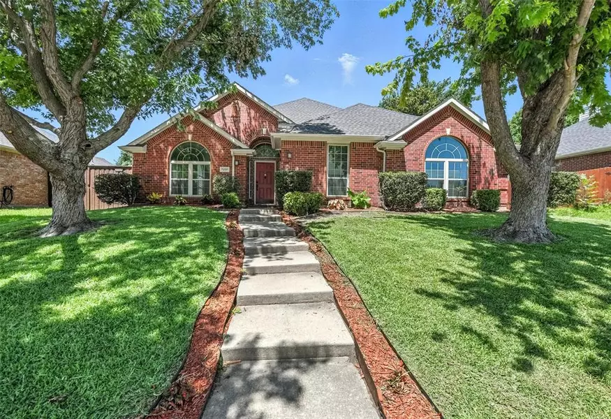 7201 Ridgemoor Lane, Plano, TX 75025