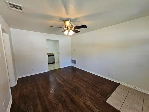 Mesquite, TX 75149,1526 Hillcrest Street