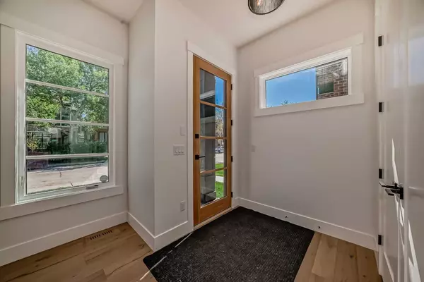 Calgary, AB T2T 5C4,5005 21A ST Southwest