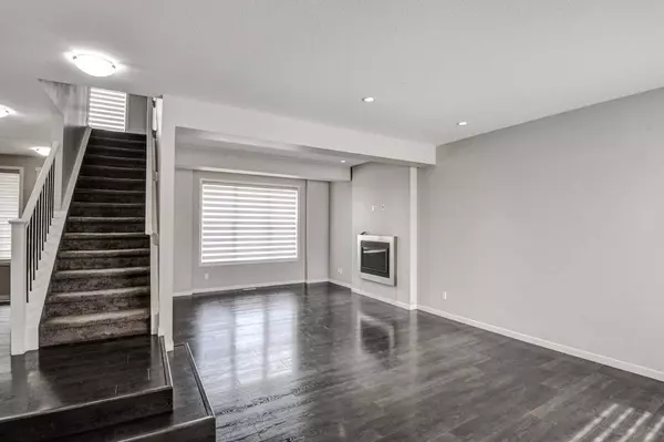 Calgary, AB T3M 2B7,195 Masters AVE SE