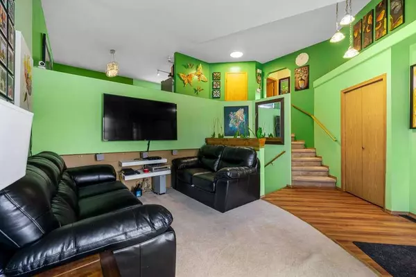 Calgary, AB T3K 4S2,29 Country Hills DR Northwest