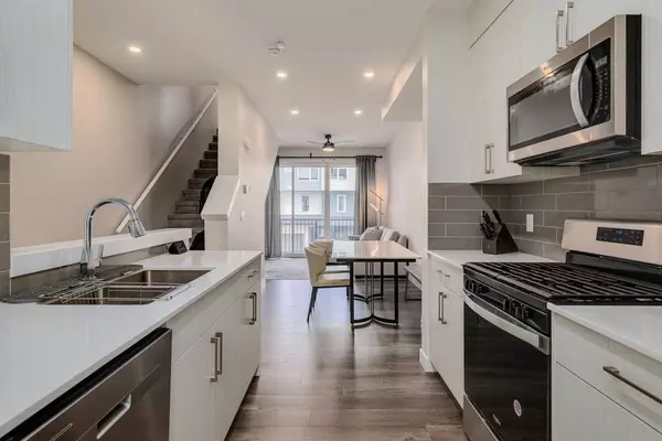 Calgary, AB T3N 1Y8,208 Skyview Ranch CIR NE