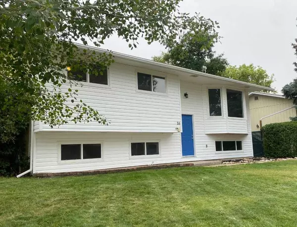 16 Edie PARK East, Brooks, AB T1R 0K1