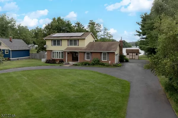27 Scenic Dr, Green Twp., NJ 07821