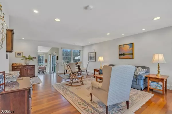 Allendale Boro, NJ 07401,71 New St