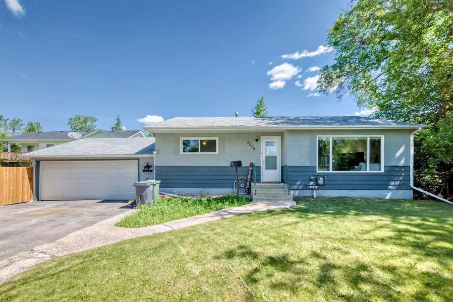 5210 56 Avenue, Ponoka, AB T4J 1G6