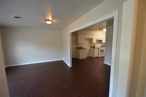 Benbrook, TX 76116,8108 Redwood Drive