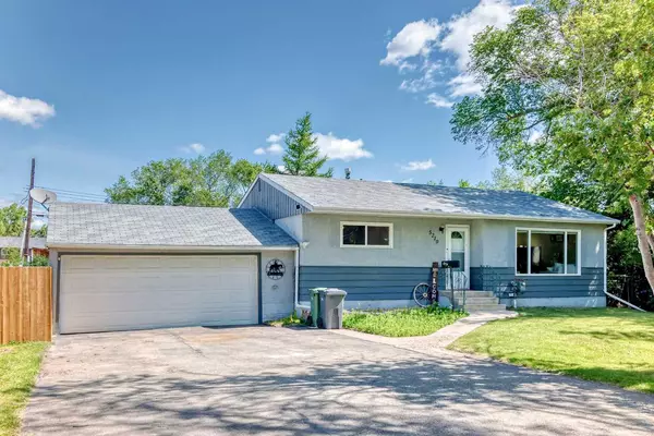 Ponoka, AB T4J 1G6,5210 56 Avenue