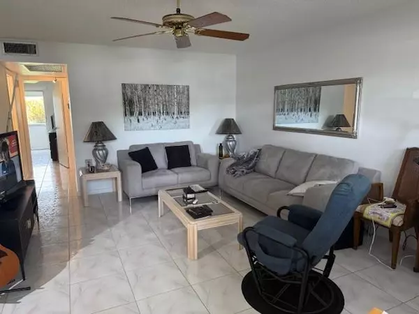 679 Durham Y #679, Deerfield Beach, FL 33442