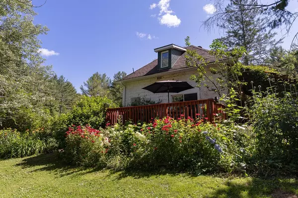 Huntsville, ON P0B 1M0,2322 Old Muskoka RD