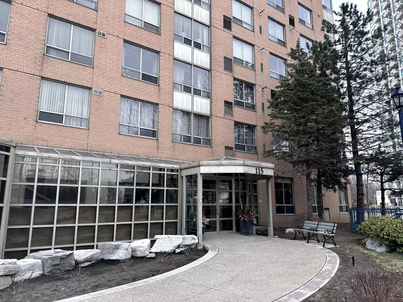 115 Omni DR #706 Room#2, Toronto E09, ON M1P 5B4