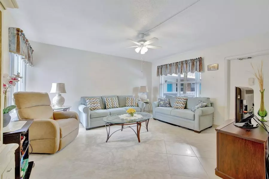 224 Hibiscus Ave #256, Lauderdale By The Sea, FL 33308