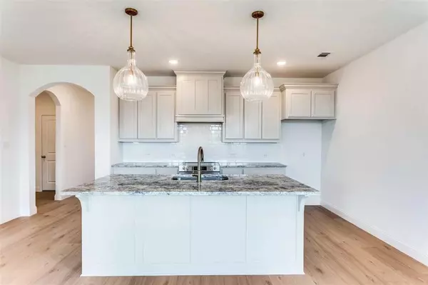 Justin, TX 76247,533 Hillcrest Circle