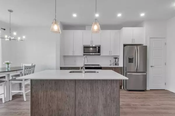 Calgary, AB T3P 2A3,25 Evanscrest Mews Northwest #407