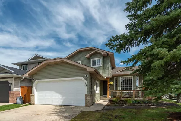 69 Sunmeadows CRES Southeast, Calgary, AB T2X 3H3