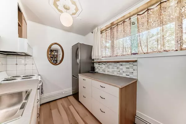 Calgary, AB T2N 0J3,701 3 AVE Northwest #101