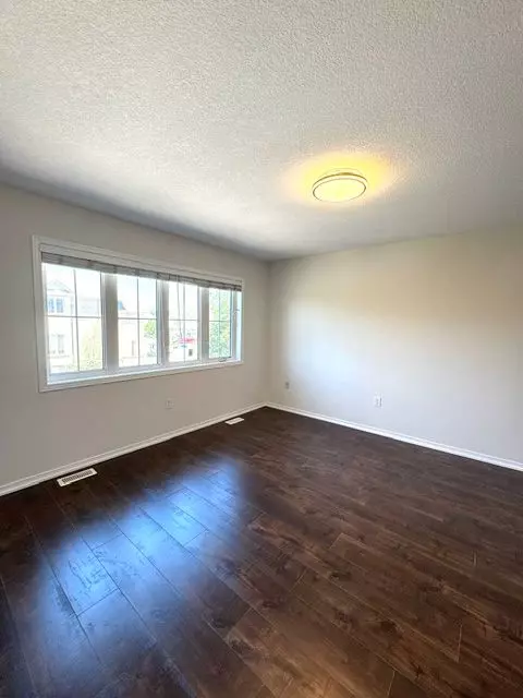 Hamilton, ON L8E 0H2,170 Palacebeach TRL #26