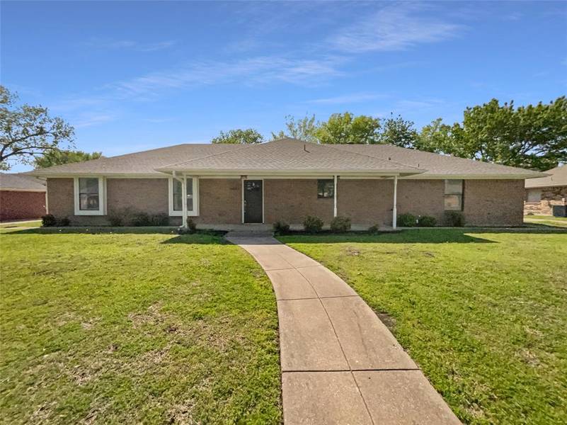 6807 Abilene Drive, Sachse, TX 75048