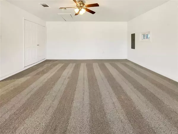 Burleson, TX 76028,339 Shady Court
