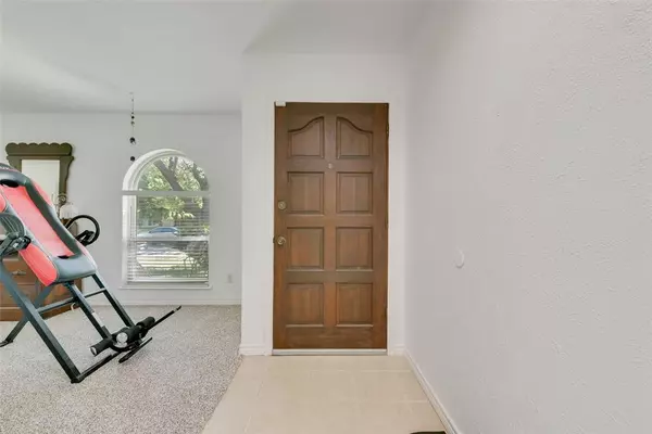 Grand Prairie, TX 75052,5110 Aberdean Trail