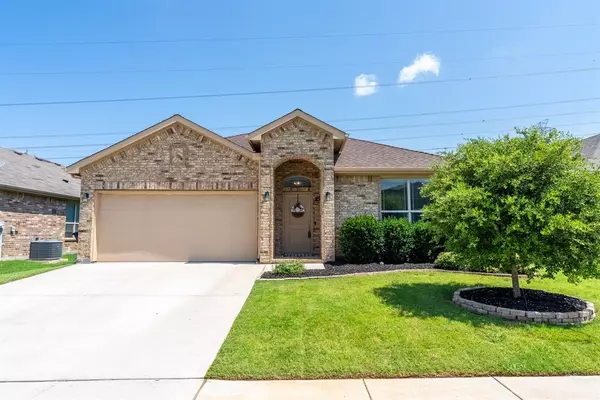 805 Key Deer Drive, Fort Worth, TX 76028