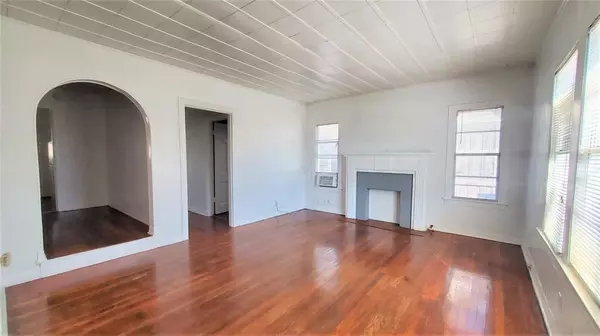 Fort Worth, TX 76111,2801 Primrose Avenue #2803