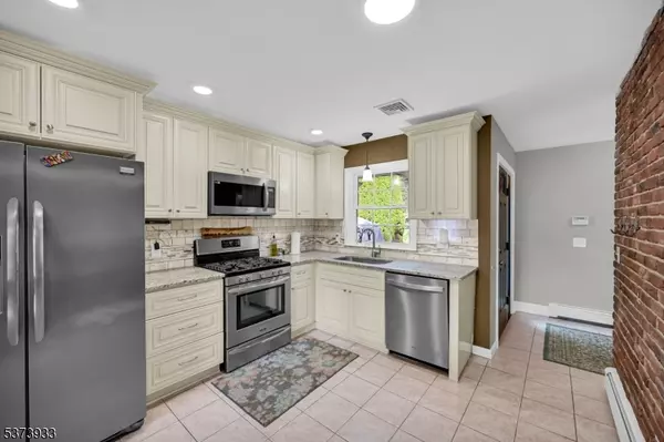Pompton Lakes Boro, NJ 07442,6 Park Pl