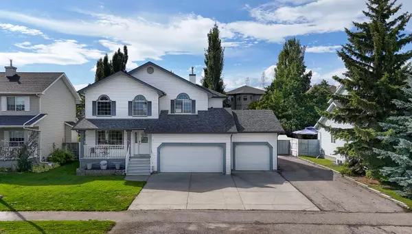 857 West Chesteremere DR, Chestermere, AB T0J 0M0