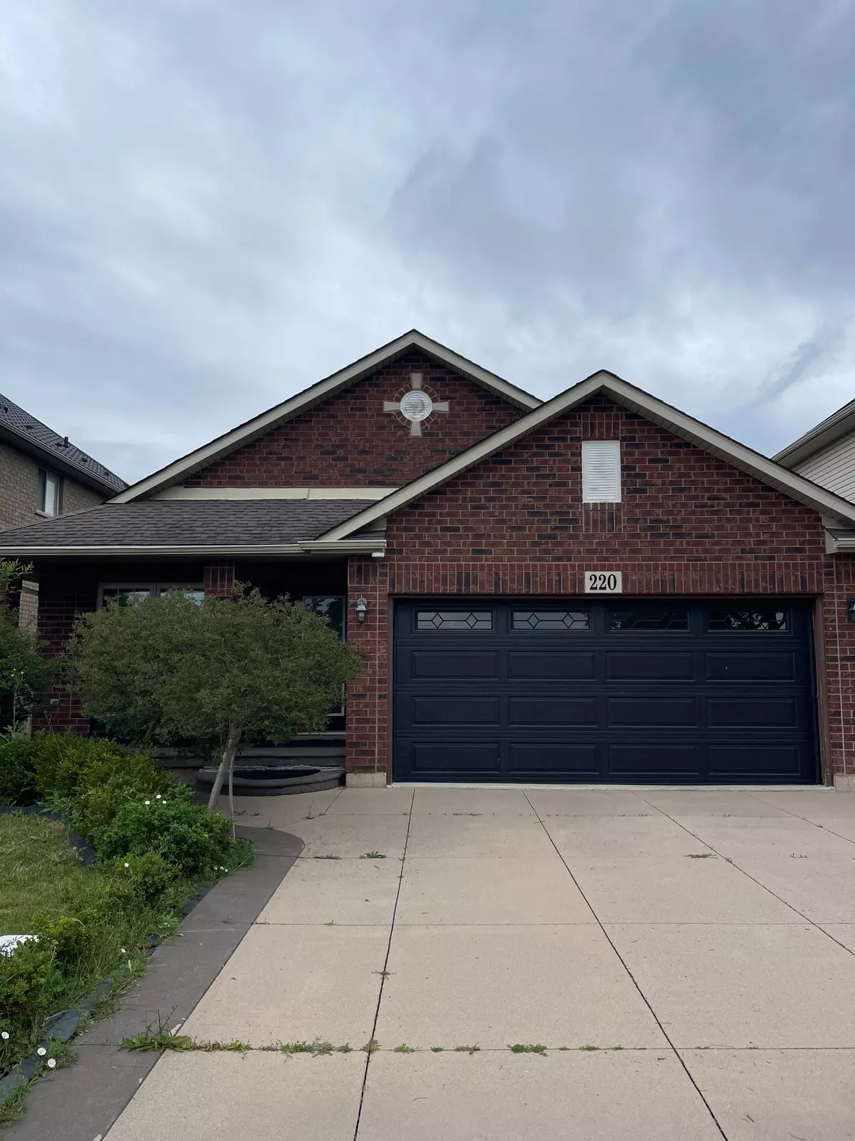 Hamilton, ON L0R 1P0,220 Pinehill DR