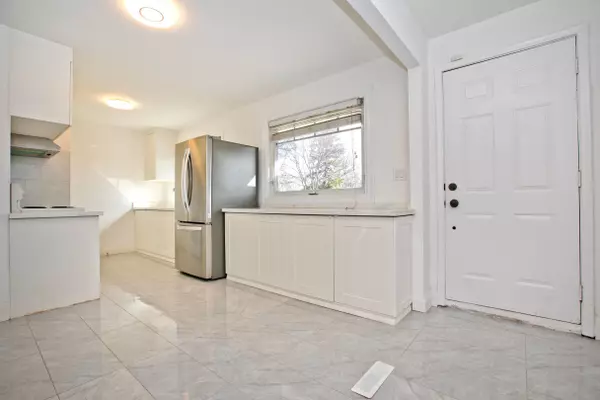 Oshawa, ON L1G 6K6,152 Eastmount ST