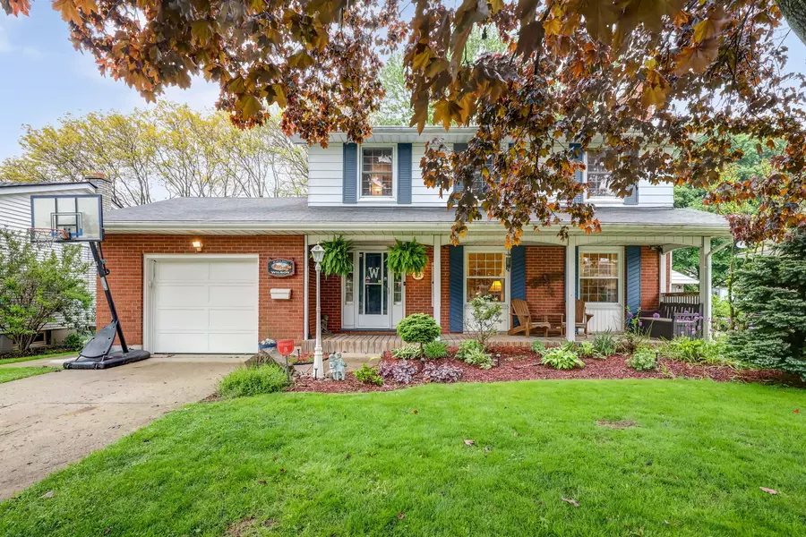 182 Chestnut ST, St. Thomas, ON N5R 2B4
