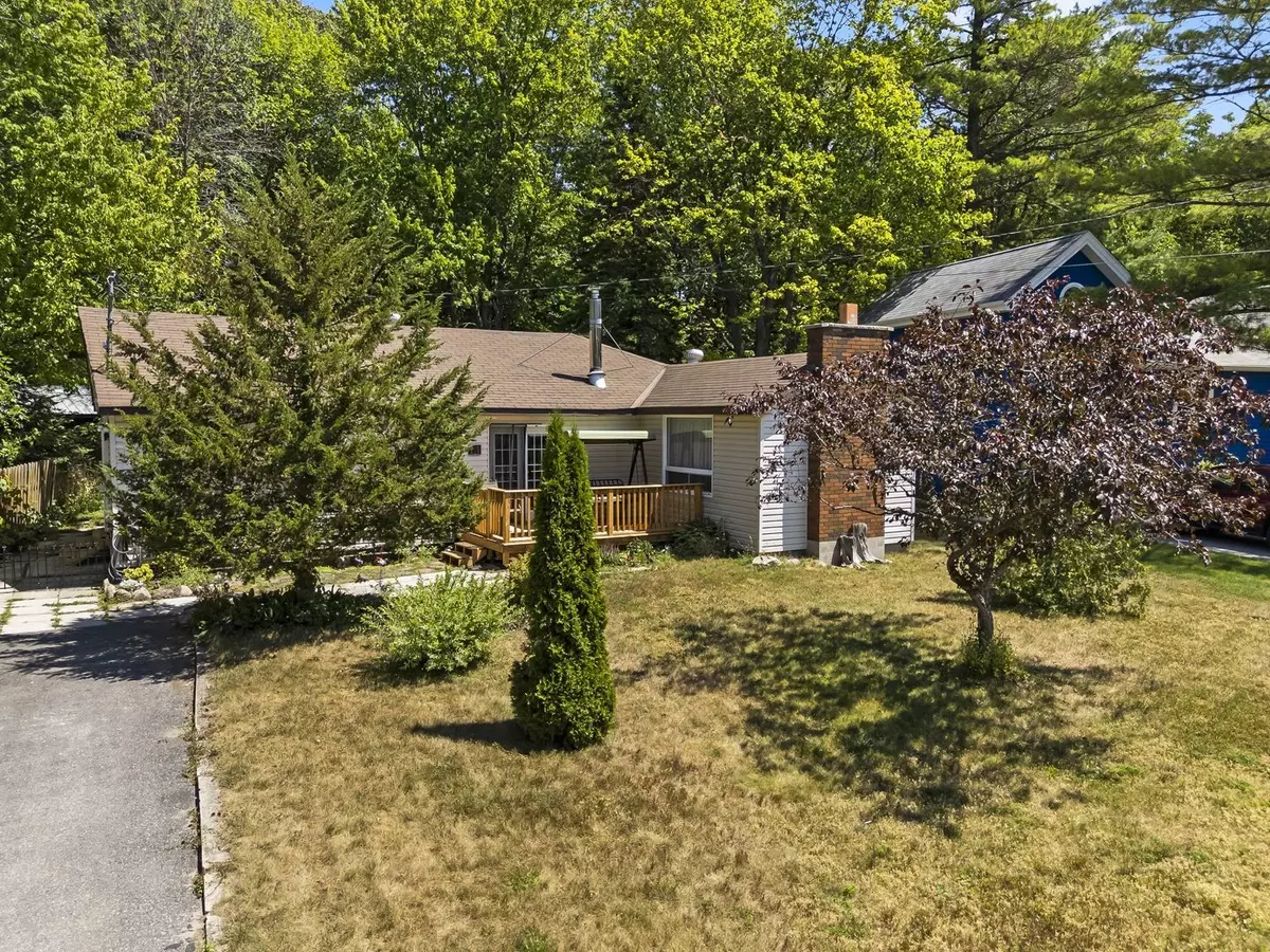 Wasaga Beach, ON L9Z 1S2,11 39th ST S
