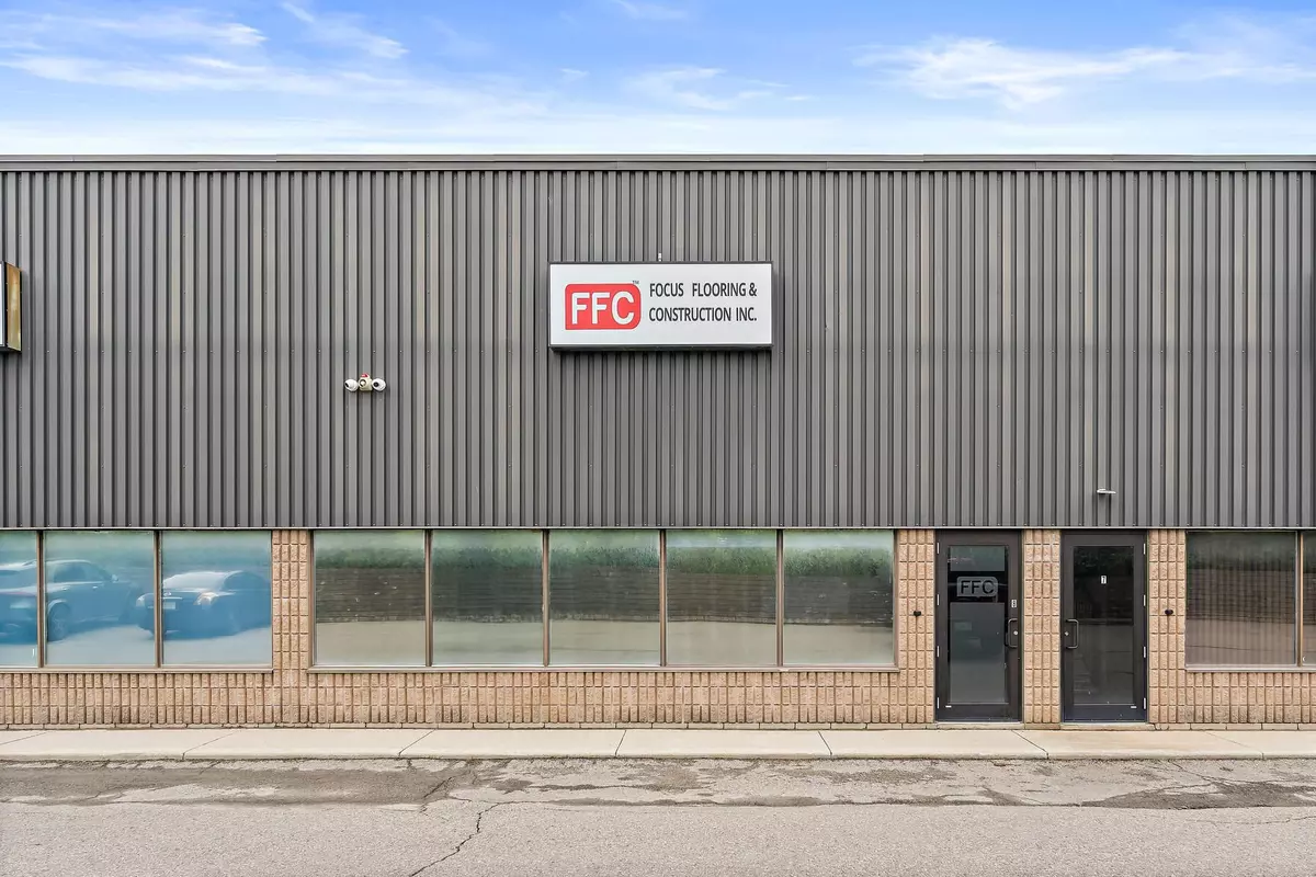 Halton Hills, ON L7G 5G8,150 Armstrong AVE #8