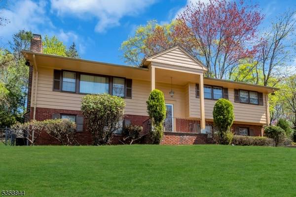 107 Hendrickson St, Haworth Boro, NJ 07641