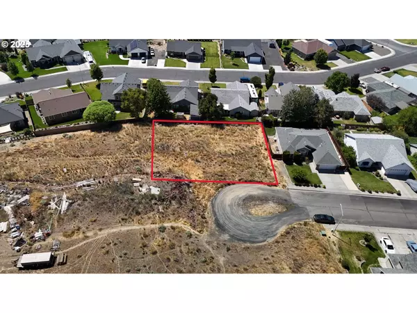 1703 SW 2ND ST, Pendleton, OR 97801