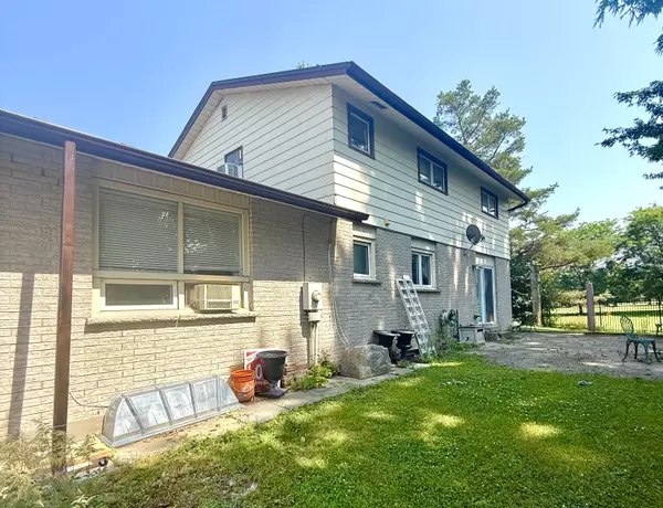 Whitby, ON L1M 1N2,7230 Country LN