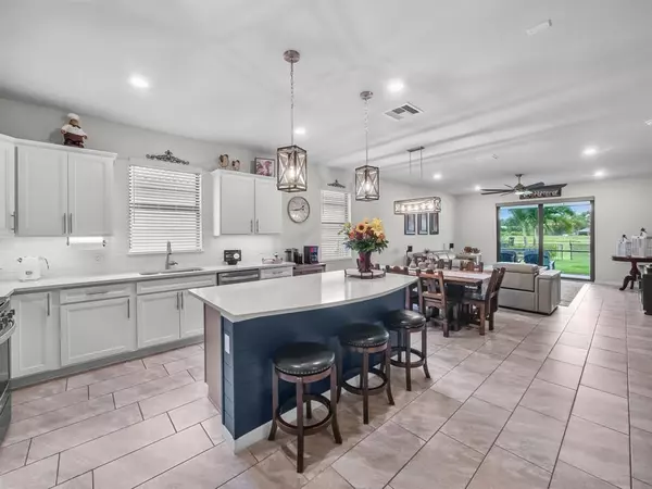 Port St Lucie, FL 34984,788 SE Villandry Way
