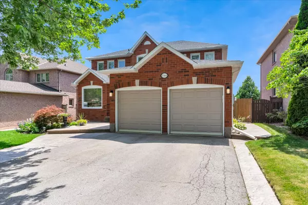 Oakville, ON L6M 3C8,1364 Tinsmith LN