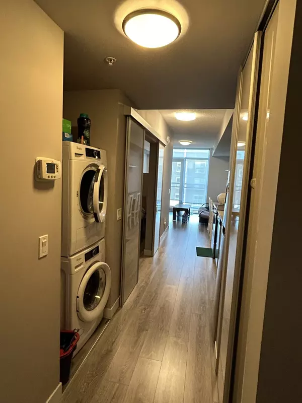 Waterloo, ON N2L 0H5,250 Albert ST #505